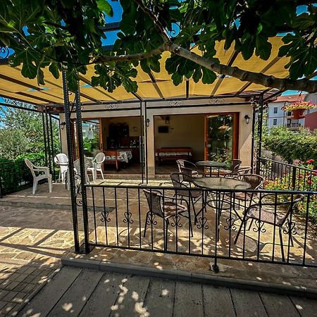 Guest House Moiata Kashta Черноморець Екстер'єр фото